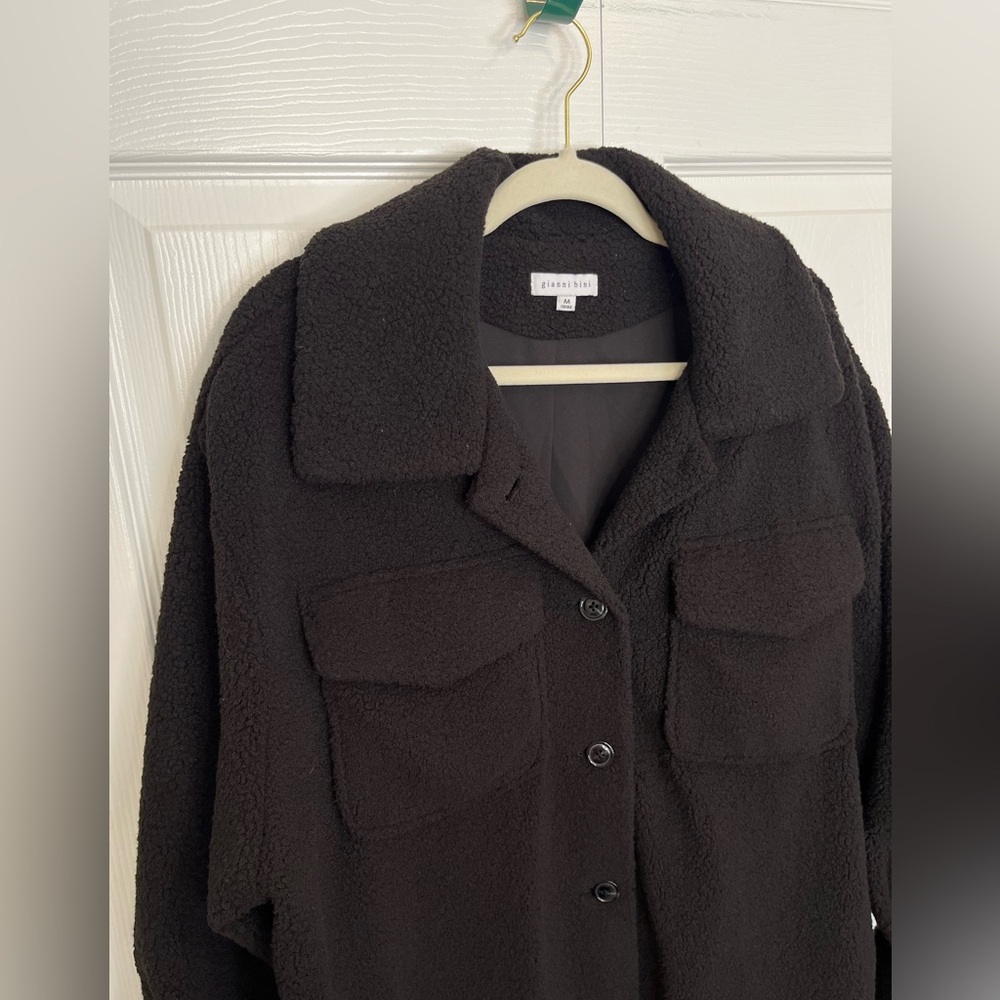 Gianni Bini Women’s Black Faux Fur Trench Coat Size M Button Up Collared Pockets - Picture 2 of 8